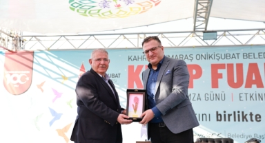 ‘100 yılın sayfaları’ Kitap Fuarı ile EXPO 2023’de açıldı