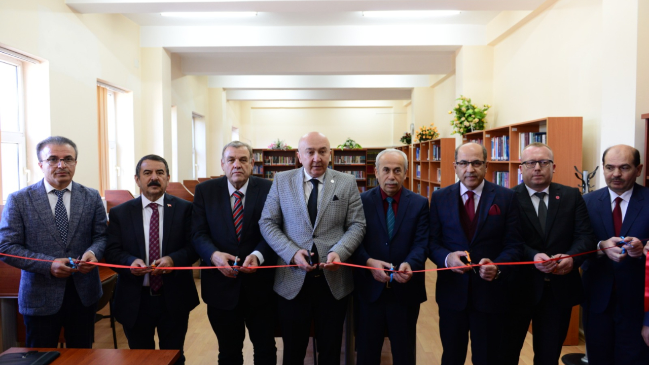 Afşin Sağlık Yüksekokulunda Safiye Hüseyin Elbi Kütüphanesi Açıldı