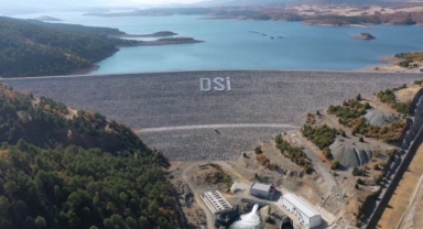 BAKAN YUMAKLI: “DSİ İLE AFAD ARASINDA İMZALANAN PROTOKOL KAPSAMINDA, 27 YERLEŞİM YERİNDE YAKLAŞIK 100 BİN KONUTUN İÇME SUYU DSİ TARAFINDAN SAĞLANACAK”