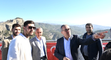 Başkan Güngör, Ali Kayası’nda Mühendis ve Mimarlarla Buluştu