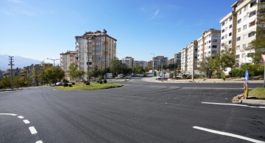 Büyükşehir Caddeleri Bir Bir Yeniliyor