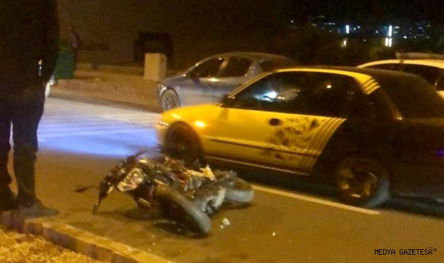 Kahramanmaraş’ta refüje çarpan motosiklet sürücüsü öldü
