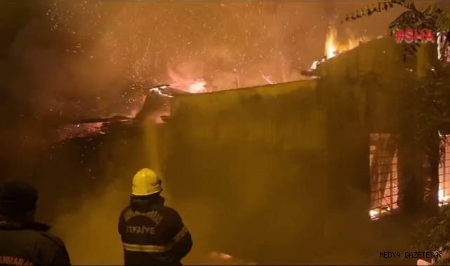 Kahramanmaraş’ta tarihi konak yangında kül oldu