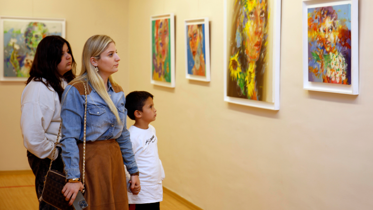 SANKO SANAT GALERİSİ’NDE BAKIŞLAR TEMALI RESİM SERGİSİ