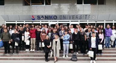 -TOBB FEN LİSESİ ÖĞRENCİLERİ SANKO ÜNİVERSİTESİ’Nİ ZİYARET ETTİ