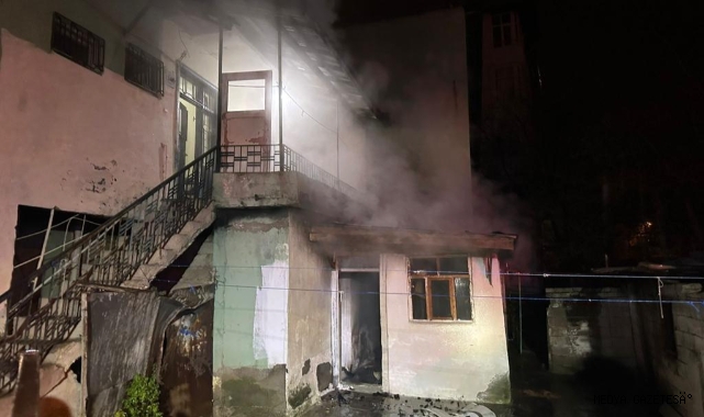 Afşin’de ikamet yangını korkuttu