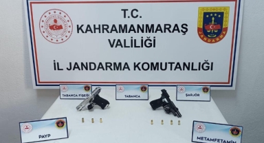 Afşin’de jandarmadan seyir halindeki otomobile uyuşturucu operasyonu