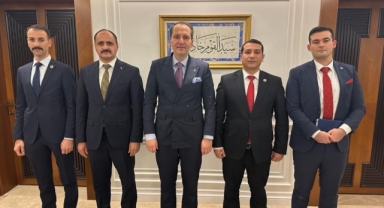 Atanamayan Uzmanlar Derneği, Yeniden Refah Partisi Genel Başkanı Dr. Fatih Erbakan'ı Ziyaret Etti