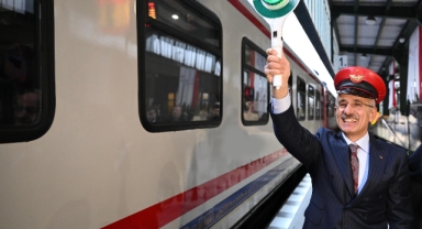 BAKAN URALOĞLU TURİSTİK DOĞU EKSPRESİ’Nİ UĞURLADI