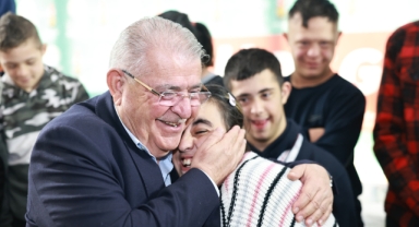 Başkan Mahçiçek, özel ihtiyaç sahibi şampiyon sporcular ve aileleriyle bir araya geldi