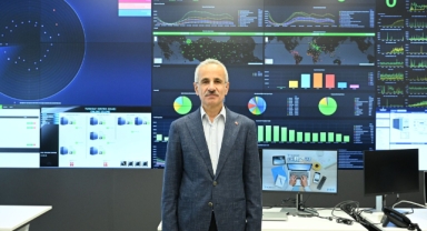 DİJİTAL TÜRKİYE'NİN KAPISI ‘e-DEVLET’ 15 YAŞINDA
