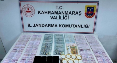 Dolandırıcıların aracından servet çıktı