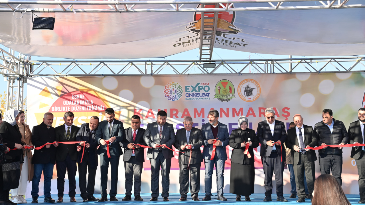 EXPO 2023’de kapılarını açan Kahramanmaraş Tekstil Fuarı, ziyaretçilerini bekliyor