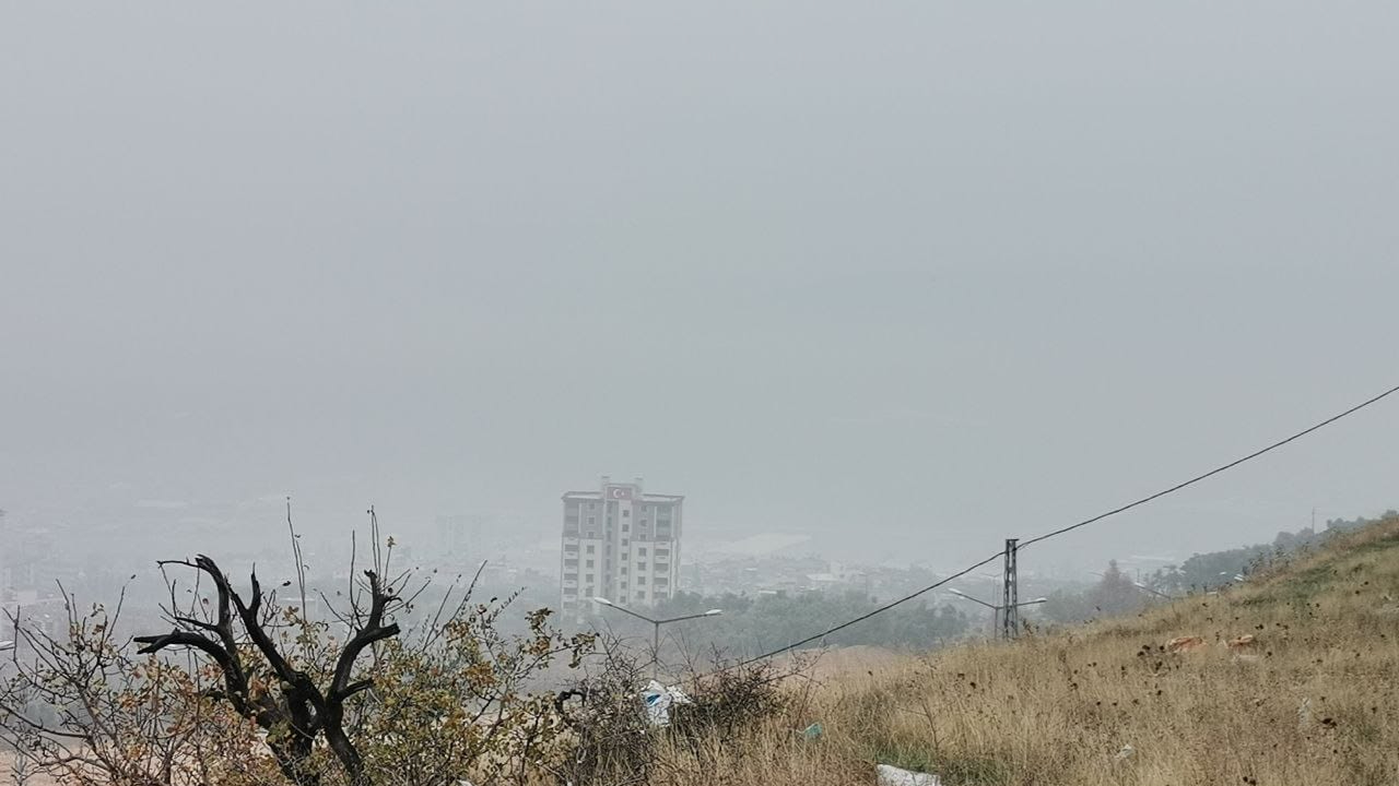 Kahramanmaraş’ta görüş mesafesi sıfıra düştü