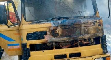 Kahramanmaraş’ta seyir halindeki su tankeri alev aldı