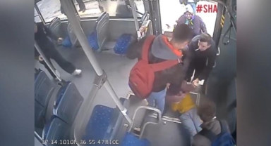 Kahramanmaraş’ta yolda fenalaşan kadını halk otobüsü hastaneye yetiştirdi