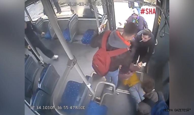 Kahramanmaraş’ta yolda fenalaşan kadını halk otobüsü hastaneye yetiştirdi