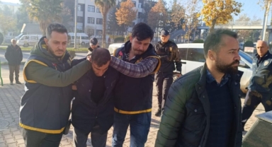 Yanında çalışan çocuğu öldürdü