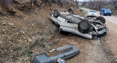 Afşin’de otomobil takla attı: 2 yaralı