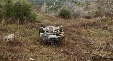 Andırın’da otomobil şarampole yuvarlandı: 3 yaralı
