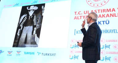 BAKAN URALOĞLU, TRABZON’DA DÜZENLENEN ‘U-FEST’ ETKİNLİKLERİNE KATILDI