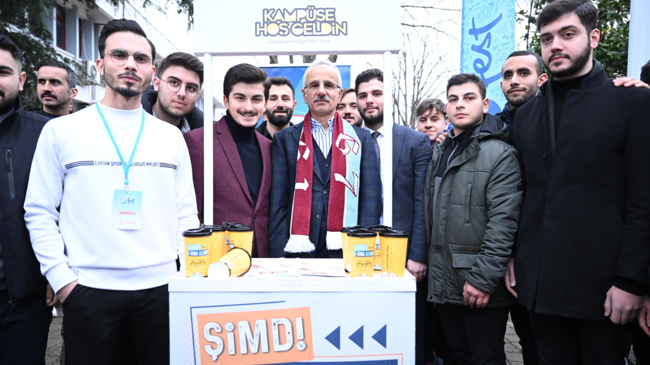 BAKAN URALOĞLU, TRABZON’DA DÜZENLENEN ‘U-FEST’ ETKİNLİKLERİNE KATILDI