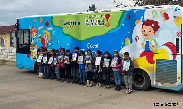 Büyükşehir’in Mobil Çocuk Kütüphanesi, Miniklerin Yüzünü Güldürdü