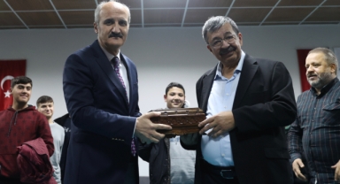 HAYATİ İNANÇ DULKADİROĞLU GENÇLİK MERKEZİ’NDE SEVENLERİYLE BİR ARAYA GELDİ