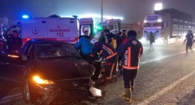 Malatya’da iki otomobil çarpıştı: 1 ölü 5 yaralı