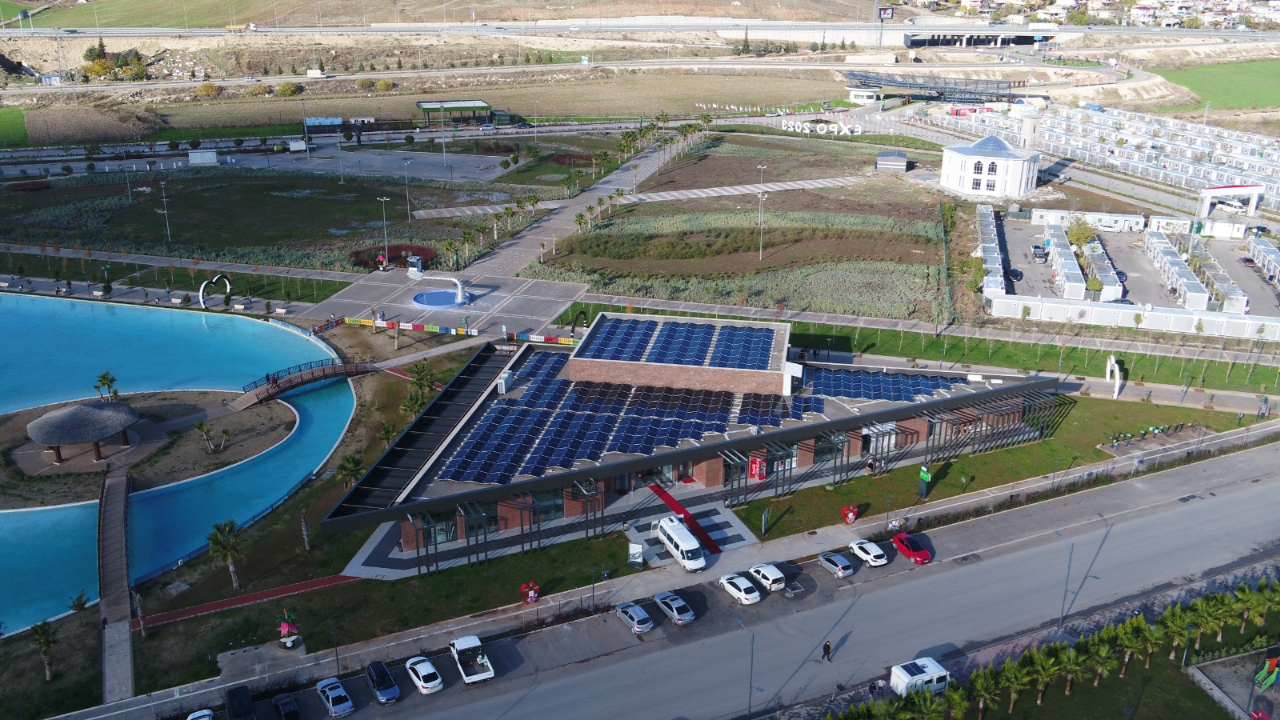 ONİKİŞUBAT BELEDİYESİ’NDEN TARİHİ ENERJİ YATIRIMI