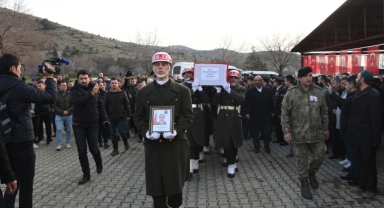 Şehit Özdemir, Son Yolculuğuna Uğurlandı