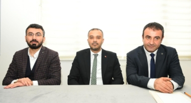 AK Parti Onikişubat Belediye Başkan Adayı Toptaş, İnşaat Mühendisleri ve Mimarlarla Bir Araya Geldi