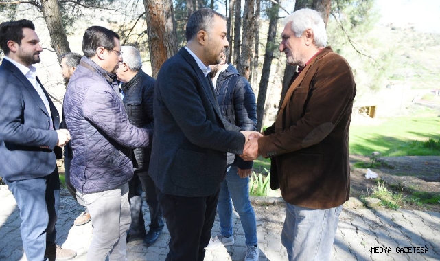 Başkan Adayı Toptaş, Mahallelerde Vatandaşlarla Buluştu