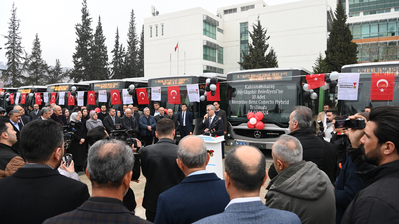 Büyükşehir, Toplu Taşıma Filosuna 10 Yeni Hibrit Otobüs Kazandırdı
