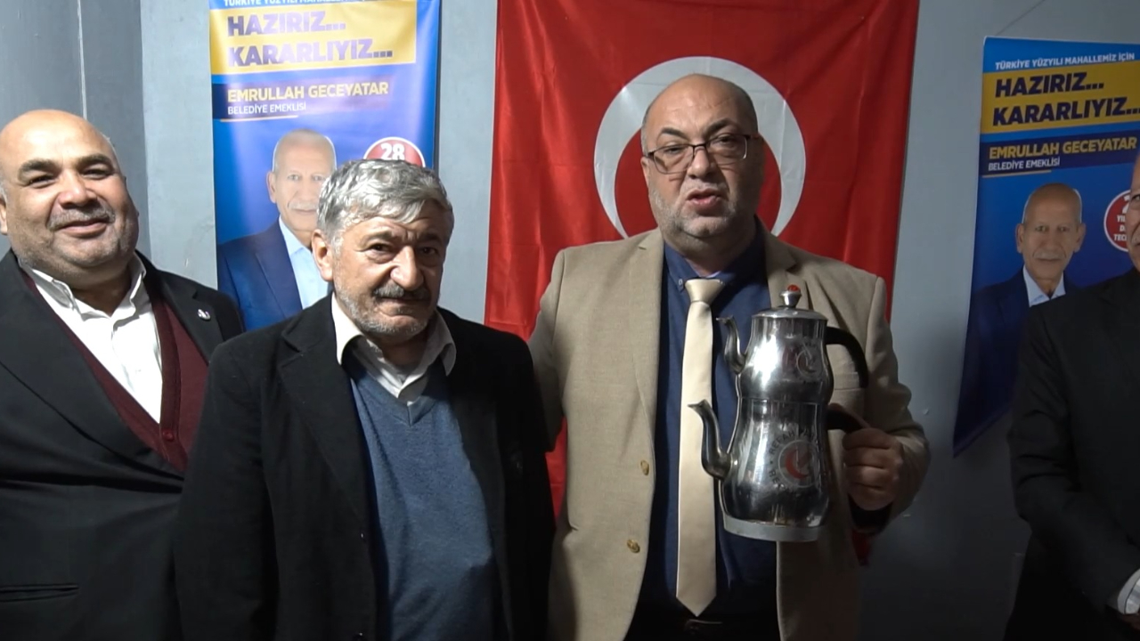 Çaydanlık ustası 35 yıldır bu anı bekliyordu