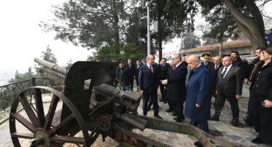İstiklal Madalyası Şanlı Bayrağımızda Dalgalandı