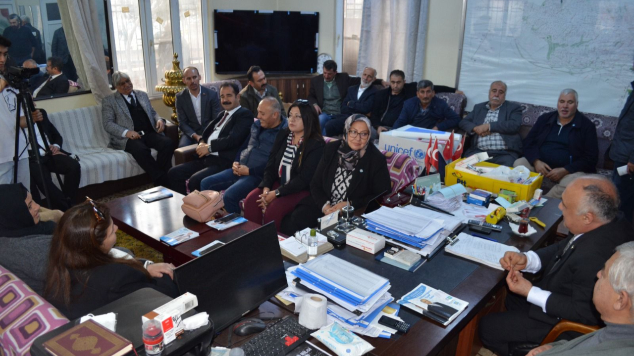 İYİ Parti Dulkadiroğlu Başkan adayı Dr. Selahaddin Can “Makam sarhoşluğuyla şehrin eksiklerini görmüyorlar”