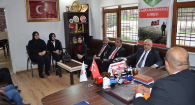 İYİ PARTİ DULKADİROĞLU BELEDİYE BAŞKAN ADAYI CAN, ŞEHİT AİLELERİ VE GAZİLER DERNEĞİNİ ZİYARET ETTİ