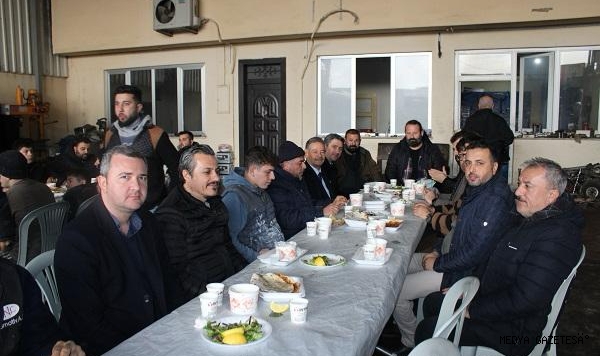 Sanayi esnafı, deprem şehitlerini andı