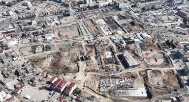 Şehir Merkezinde Kentsel Tasarım Projesi İnşası Hızla Devam Ediyor