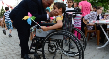 Başkan Mahçiçek’in insan odaklı hizmet belediyeciliği anlayışı şefkatle birleşti;
