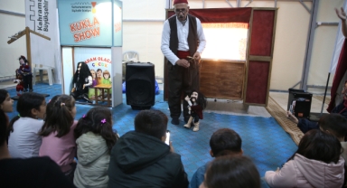 Çocuklar, Gölge Oyunu ve Kukla Gösterileriyle Doyasıya Eğlendi