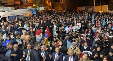 Coşkulu Mitingde Başkan Adayı Dedeoğlu’na Sevgi Seli