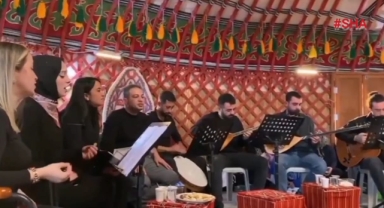 Depremzedeler İçin Türk Müziği Korosu Terapisi
