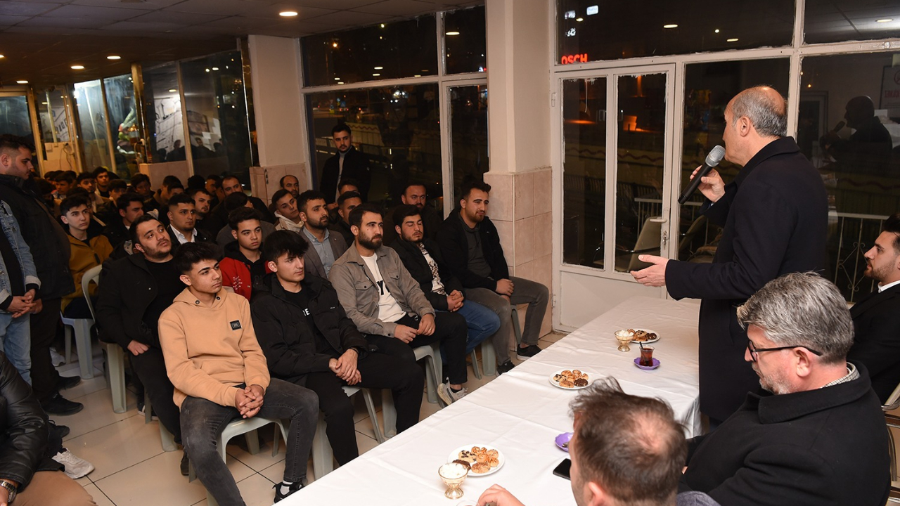 GENÇLERE GÜZEL BİR GELECEK HAZIRLIYORUZ