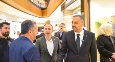 Hanifi Toptaş, Piazza AVM’de Vatandaşlarla Bir Araya Geldi