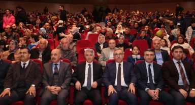 “Her Şehide Bir İlmek” Projesinin Son İlmeğini Vali Ünlüer ve Başkan Güngör Attı