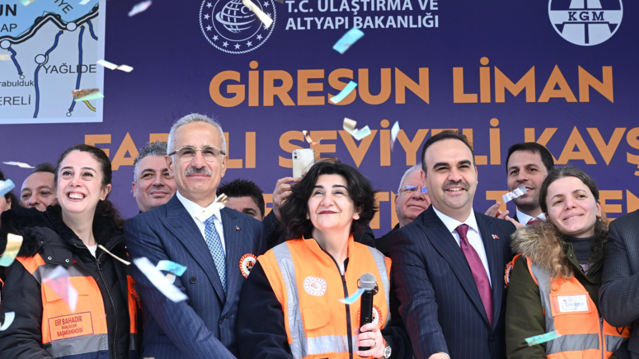 HIZLI TREN KARADENİZ’E GELİYOR