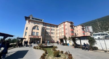 Kahramanmaraş'ta Ezgi Apartmanı Davası Başladı: İlk Duruşma 12 Saat Sürdü