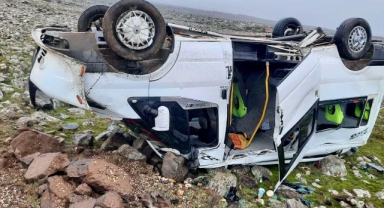 Kahramanmaraş’ta öğrenci servisi takla attı: 14 yaralı